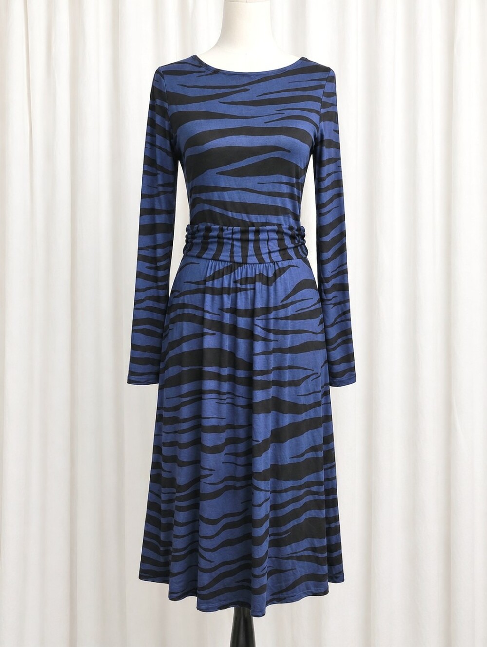 Boden Abigail Navy Blue Black Zebra Print Front Pockets Soft Jersey Knit Dress